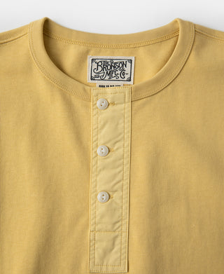collar detail of Vintage Short Sleeve Henley T-Shirt - Yellow