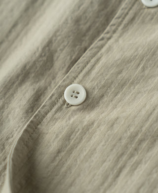 button detail of Italian Collar Salt-Shrunk Shirt - Khaki Green