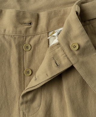 Button detail of British Army Cotton-Linen Gurkha Shorts