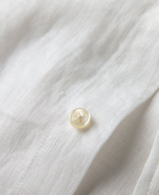 button detail of White Lot 225 Long Sleeve Linen Button-Down Shirt