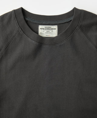 collar detail of Dark Gray Heavyweight Plain Raglan Short Sleeve T-Shirt
