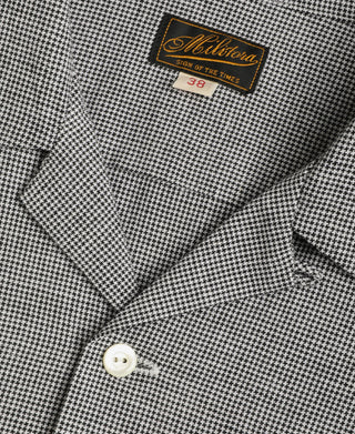 Collar Detail of Lot 220A Cotton-Linen Blend Houndstooth Long Sleeve Shirt