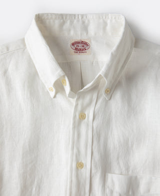 collar detail of White Lot 225 Long Sleeve Linen Button-Down Shirt