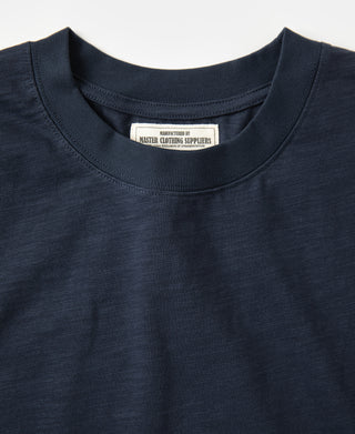 collar detail of Indigo Heavyweight Slub Cotton Short Sleeve T-Shirt