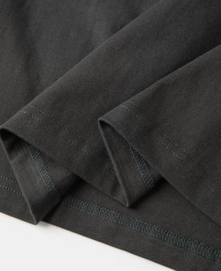 hem detail of Dark Gray Heavyweight Plain Raglan Short Sleeve T-Shirt