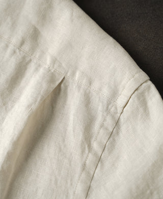 shoulder detail of 1950s Italian Collar Linen Short Sleeve Shirt - Beige