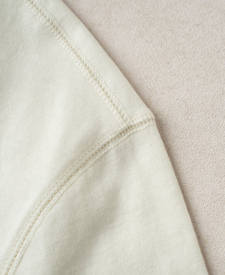 shoulder detail of White 1950s V-Gusset Cotton T-Shirt