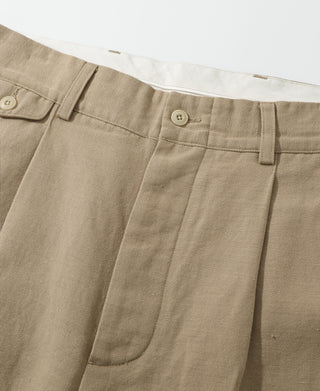 waist detail of Textured Linen-Cotton Trousers – Khaki